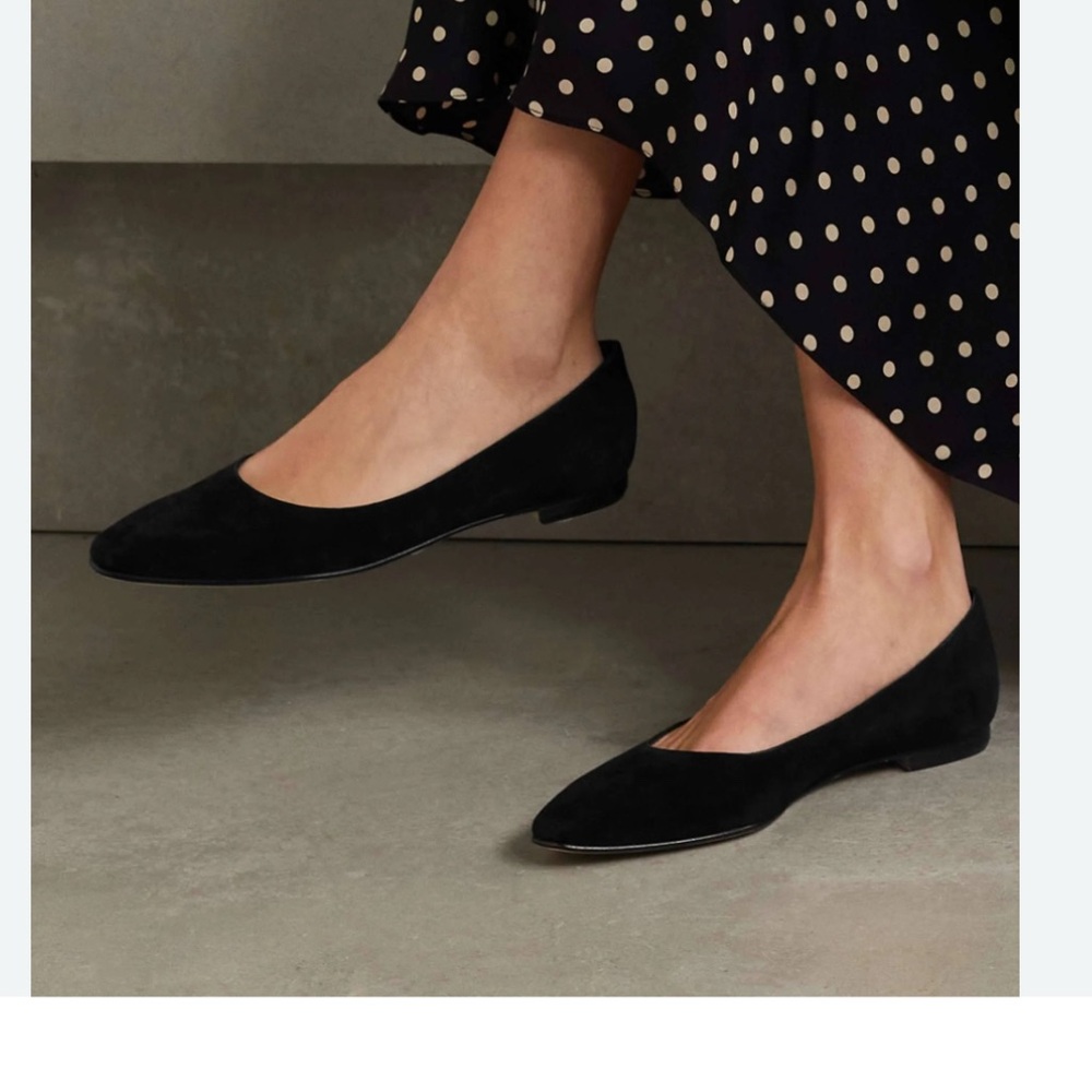 MANOLO BLAHNIK
Gelista suede ballet flats,Black, size 7.5